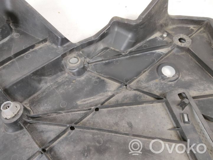 Toyota RAV 4 (XA50) Couvercle de plateau inférieur 5816642030