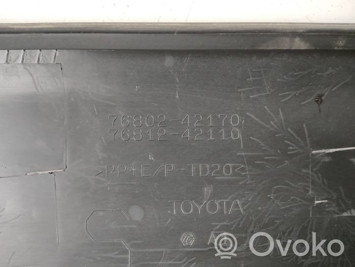 Toyota RAV 4 (XA50) Takaluukun koristelista 7680242170