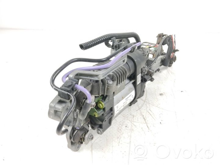 Porsche Macan Air suspension compressor/pump 95B616006C