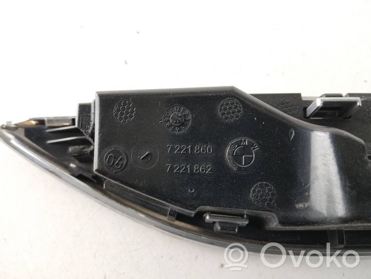 BMW 6 F12 F13 Kierunkowskaz błotnika przedniego 7221860