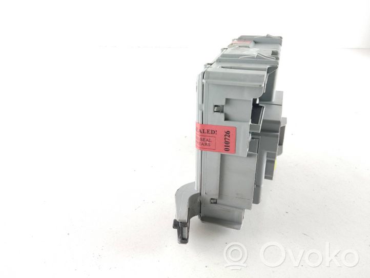 Opel Combo D Module de fusibles 00519383520