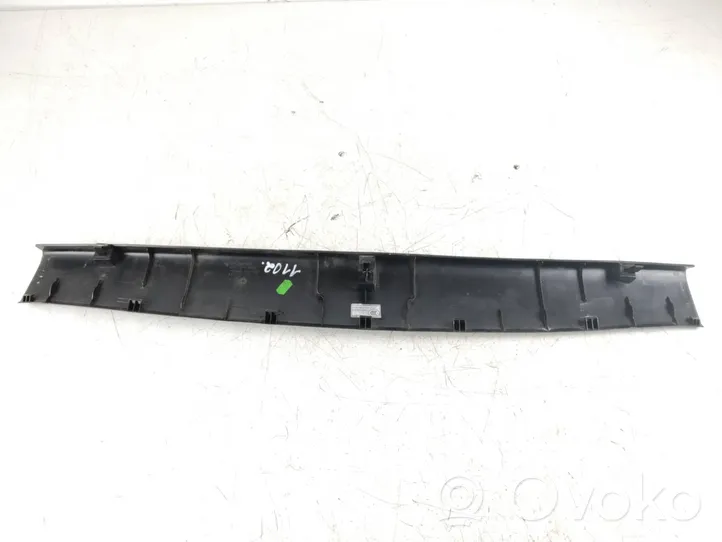 Porsche Cayenne (92A) Rivestimento superiore del portellone posteriore/bagagliaio 7P5867603