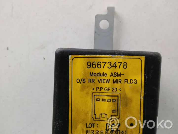 Chevrolet Captiva Wing mirror control module 96673478