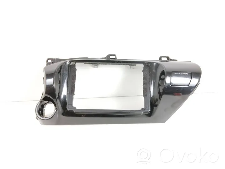 Toyota Hilux (AN120, AN130) Radio/GPS head unit trim 55420KK140