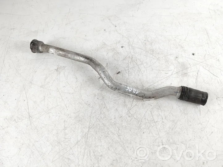 Porsche Carrera GT Tuyau de liquide de refroidissement moteur 99710672001