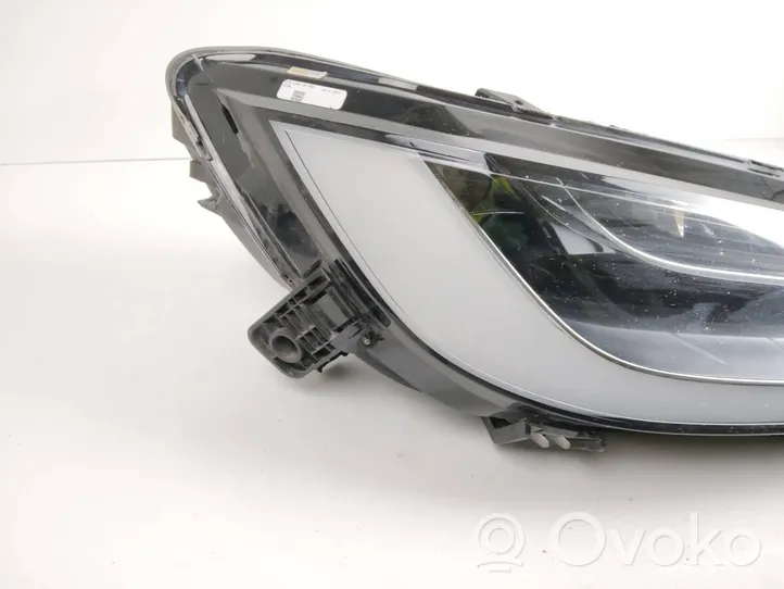 Tesla Model X Lampa przednia 103431901C