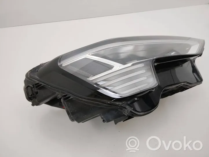 Audi e-tron Передняя фара 4KE941040