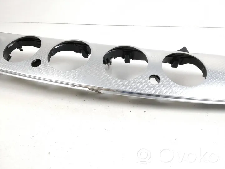 Mercedes-Benz E W213 Rivestimento del pannello A2136809204