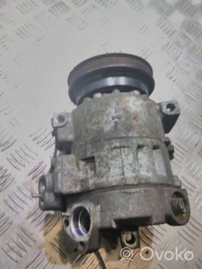 Audi A4 S4 B5 8D Ilmastointilaitteen kompressorin pumppu (A/C) 8D0260808