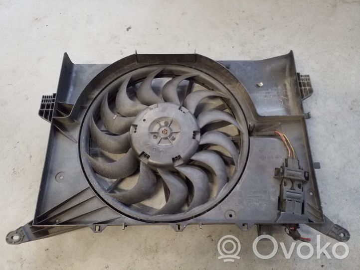 Volvo V70 Radiator cooling fan shroud 30741144