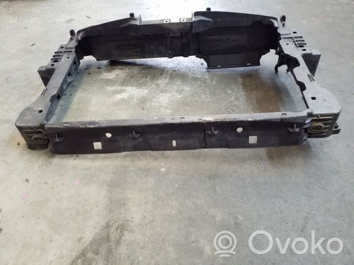 Volkswagen Tiguan Pannello di supporto del radiatore 5N0010607A