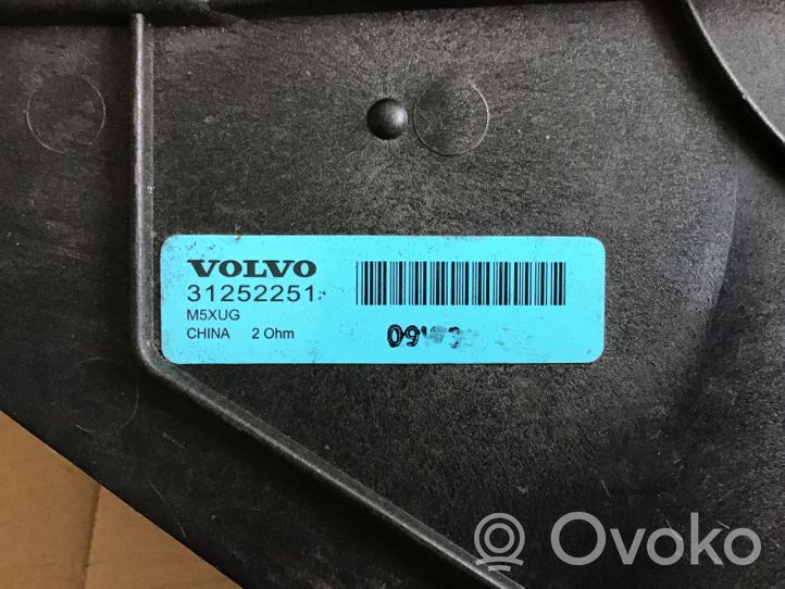 Volvo C30 Takaoven kaiutin 31252251