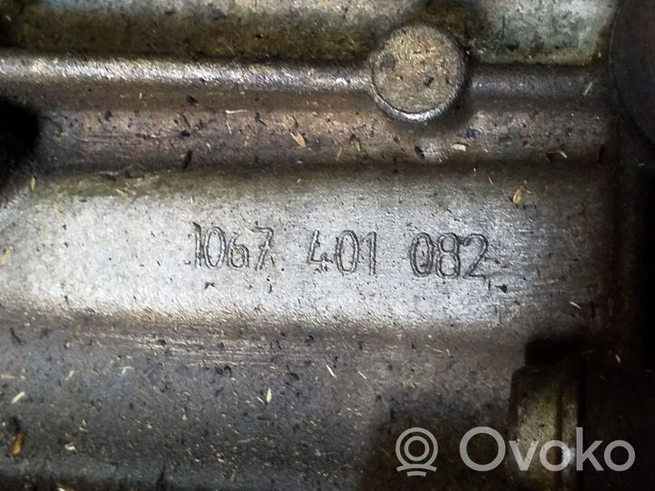 Land Rover Discovery 3 - LR3 Mechaninė 6 pavarų dėžė 1067401082