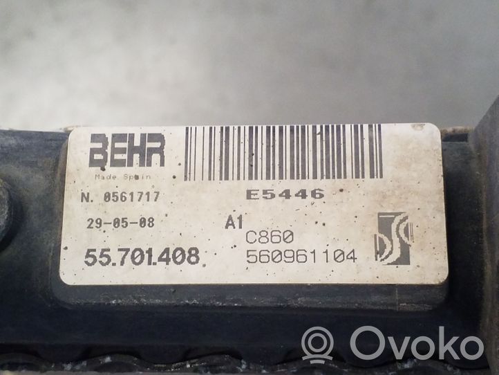 Opel Corsa D Aušinimo skysčio radiatorius 55701408