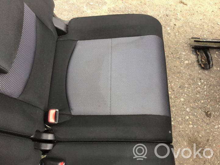 Mazda 5 Juego del asiento OEM
