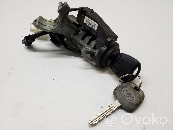 Toyota Avensis T220 Ignition lock 897800502