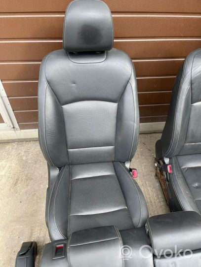 Subaru Outback (BS) Kit intérieur 