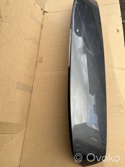 Subaru B9 Tribeca Spoiler tylnej szyby klapy bagażnika 