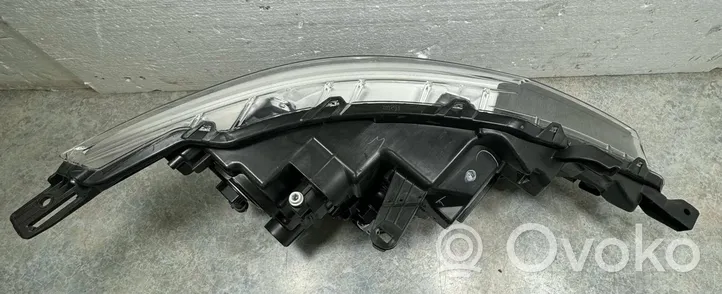 Nissan Qashqai Передняя фара 260604EH0A