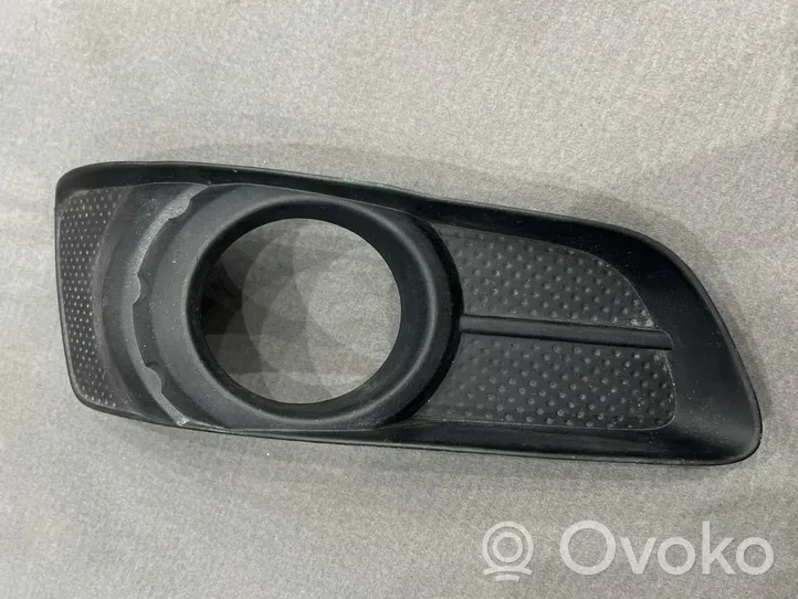 Toyota Corolla Verso AR10 Grille antibrouillard avant 52127-0F040