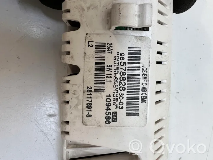 Citroen C5 Monitor / wyświetlacz / ekran 9657882880-01