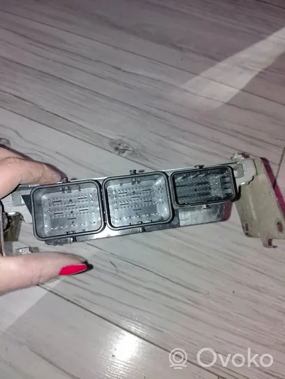 Citroen C4 Aircross Motora vadības bloka ECU 9679056980