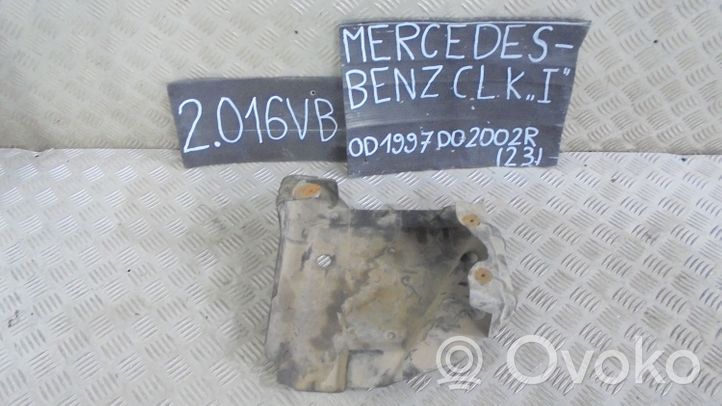 Mercedes-Benz CLK A208 C208 Ilmansuodattimen kotelon kansi 