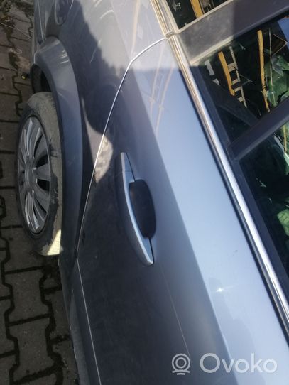 Opel Astra H Drzwi tylne Z163