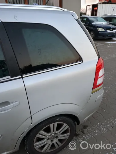 Opel Zafira B Carrosserie quartier arrière Z176