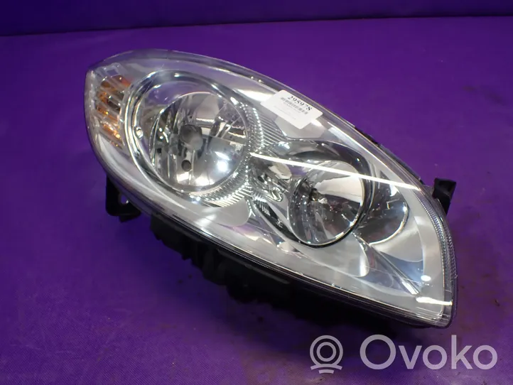 Fiat Linea Lampa przednia 51826738