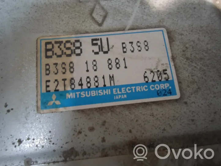 Mazda 323 F Centralina/modulo motore ECU b3s818881