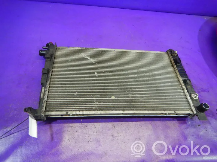 Mercedes-Benz Vaneo W414 Radiateur de refroidissement A1685001602