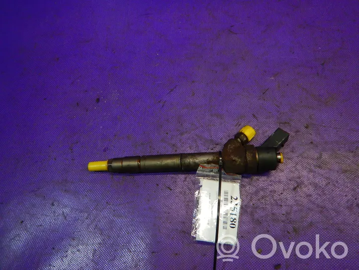 Mercedes-Benz Vaneo W414 Fuel injector A6680700887