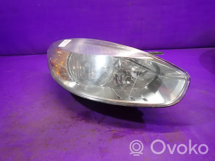 Renault Fluence Faro delantero/faro principal 260100076R