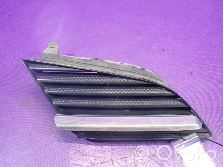 Nissan Primera Grille calandre supérieure de pare-chocs avant 62320AU300