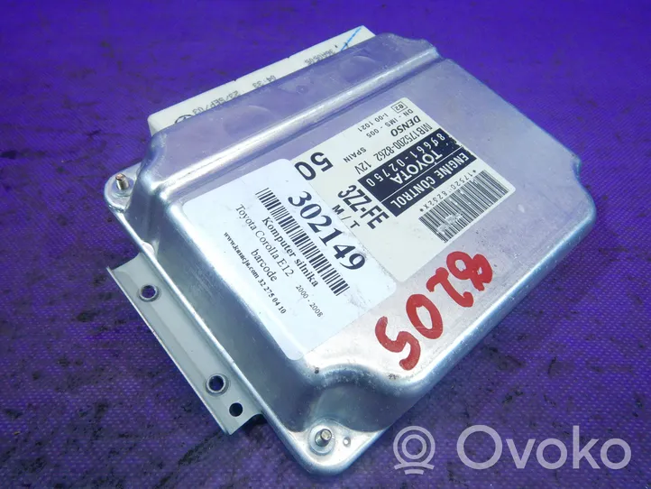 Toyota Corolla E120 E130 Unité de commande, module ECU de moteur 89661-02750