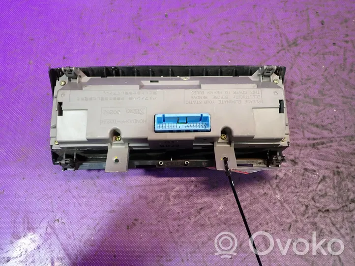 Honda CR-V Przełącznik / Włącznik nawiewu dmuchawy D026Z
