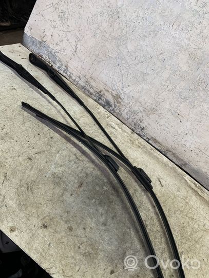 Opel Zafira C Windshield/front glass wiper blade 