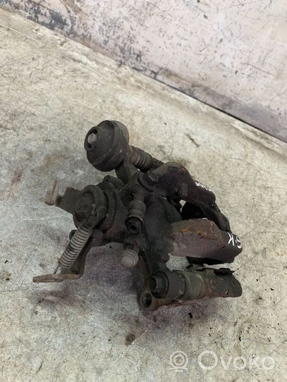 Opel Zafira C Rear brake caliper 