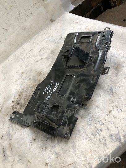 Opel Grandland X Battery tray 7621008000