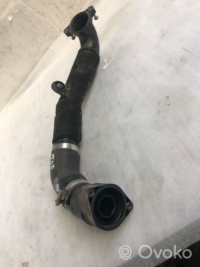 Volkswagen Tiguan Tube d'admission de tuyau de refroidisseur intermédiaire 04l145828d