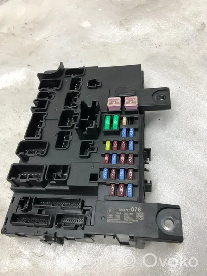 Mitsubishi Eclipse Cross Module de fusibles 8637c076