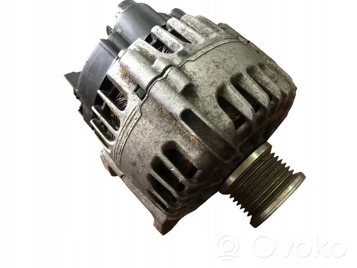 Renault Twingo III Alternator 231003101R