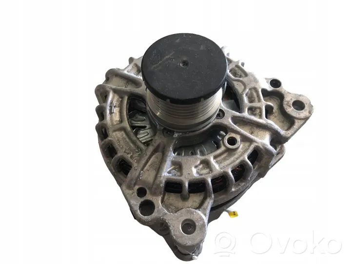 Volkswagen Golf VIII Generatore/alternatore 03H903026J