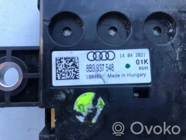 Audi A4 S4 B9 8W Releen moduulikiinnike 8B3937548