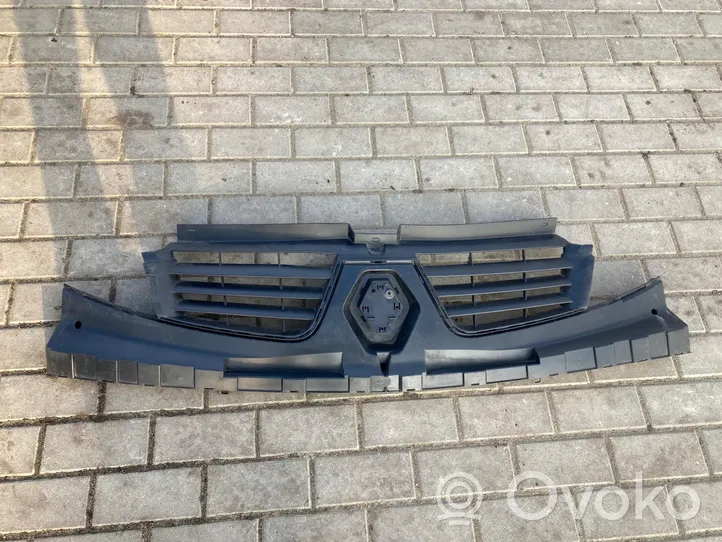 Renault Clio II Maskownica / Grill / Atrapa górna chłodnicy 623100247R