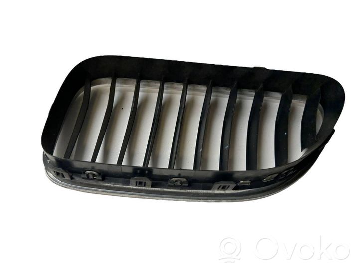 BMW 6 F06 Gran coupe Grille calandre supérieure de pare-chocs avant 7212849