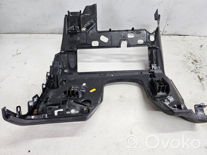 Porsche Macan Altra parte interiore 95B858903