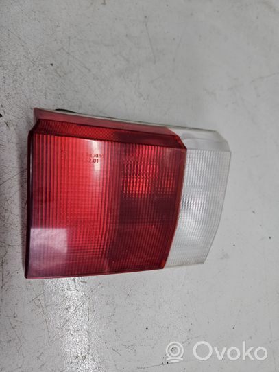 Audi 80 90 B3 Luci posteriori del portellone del bagagliaio 893945093G