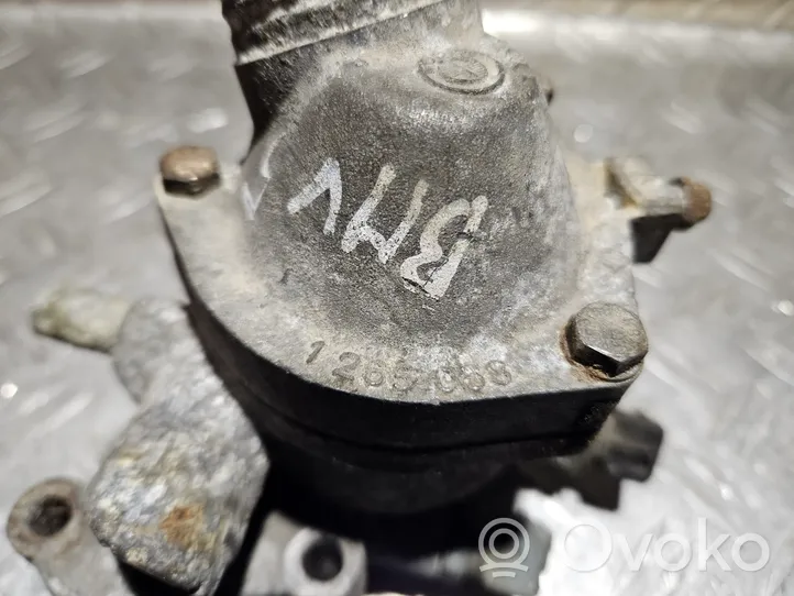 BMW 3 E30 Thermostat / Thermostatgehäuse 1265058